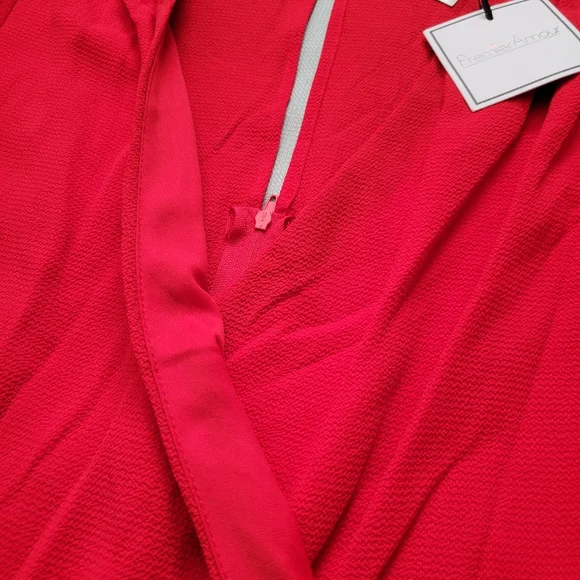 red romper with sleeves - Picture 7 of 12